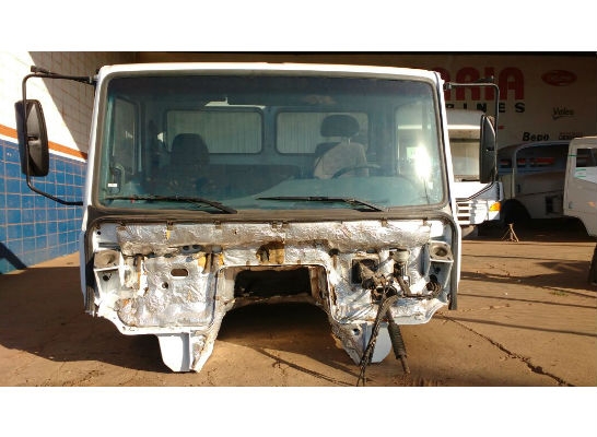 Cabine Mercedes Benz 1620 Completa