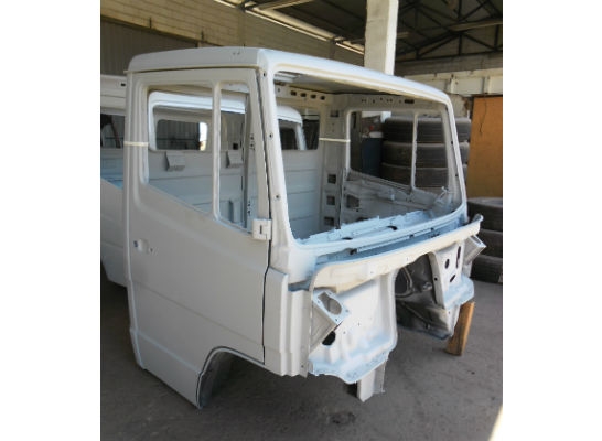 Cabine Mercedes Benz 1618/2325