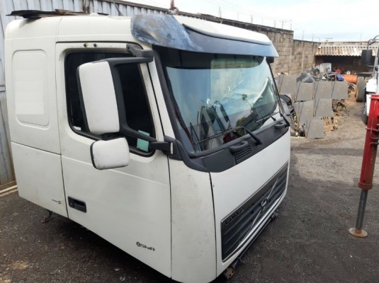 Cabine Volvo FH Teto baixo Euro5 I-Shift