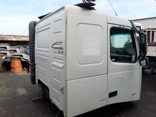 Cabine Volvo FH Teto baixo Euro5 I-Shift
